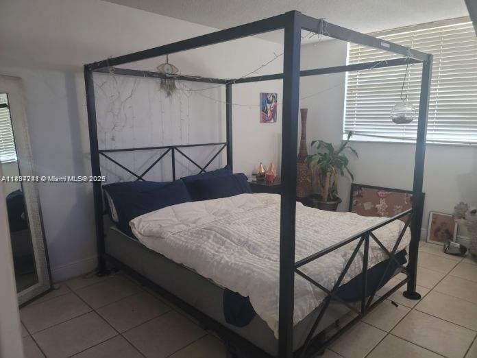 BAYVIEW PALMS CONDO - Residential Lease