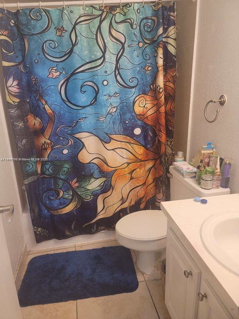 BAYVIEW PALMS CONDO - Residential Lease