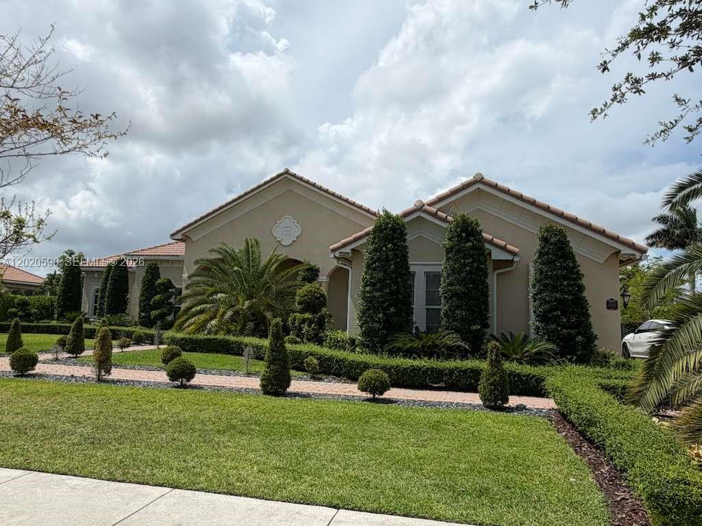 5703 N Sterling Ranch Dr
