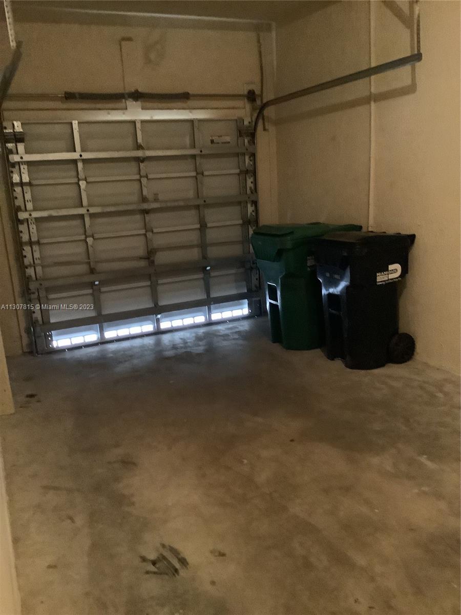 TRELLIS AT BAYSHORE - Residential Lease