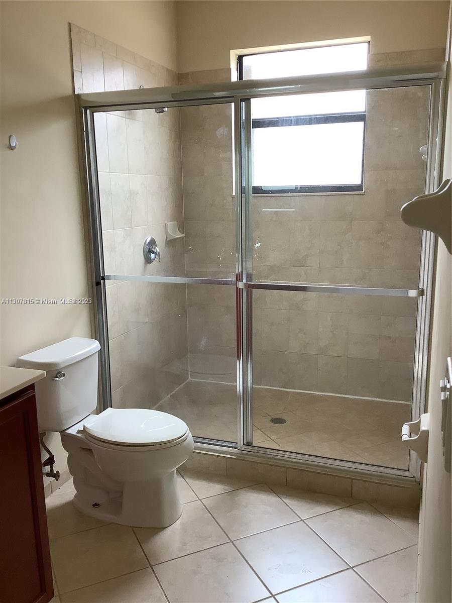 TRELLIS AT BAYSHORE - Residential Lease