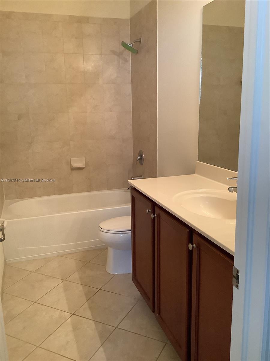 TRELLIS AT BAYSHORE - Residential Lease