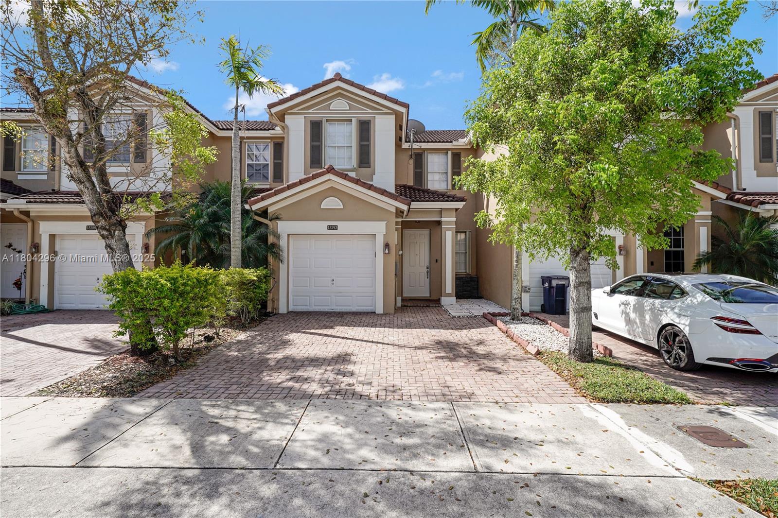 15292 Sw 119th St, Miami, Broward County, Florida - 3 Bedrooms  
3 Bathrooms - 