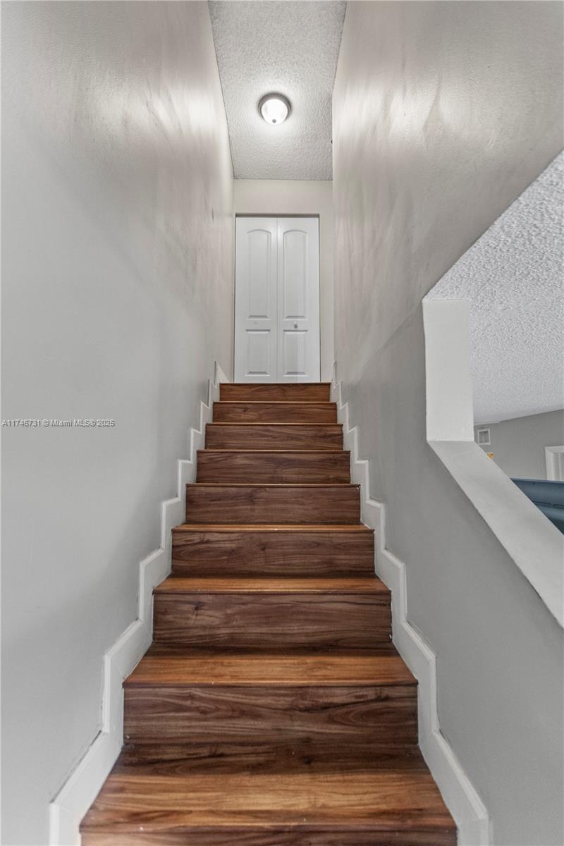 PALMAS TOWNHOUSES CONDO - Residential