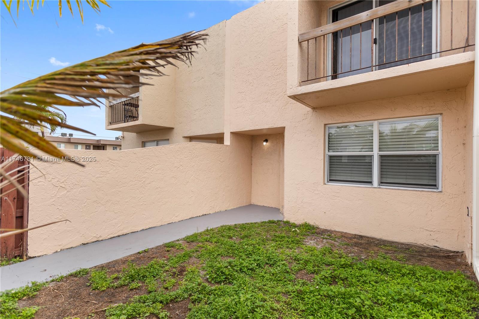 PALMAS TOWNHOUSES CONDO - Residential