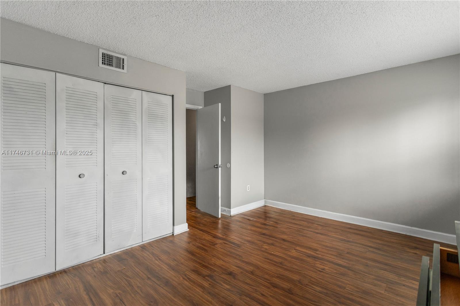 PALMAS TOWNHOUSES CONDO - Residential