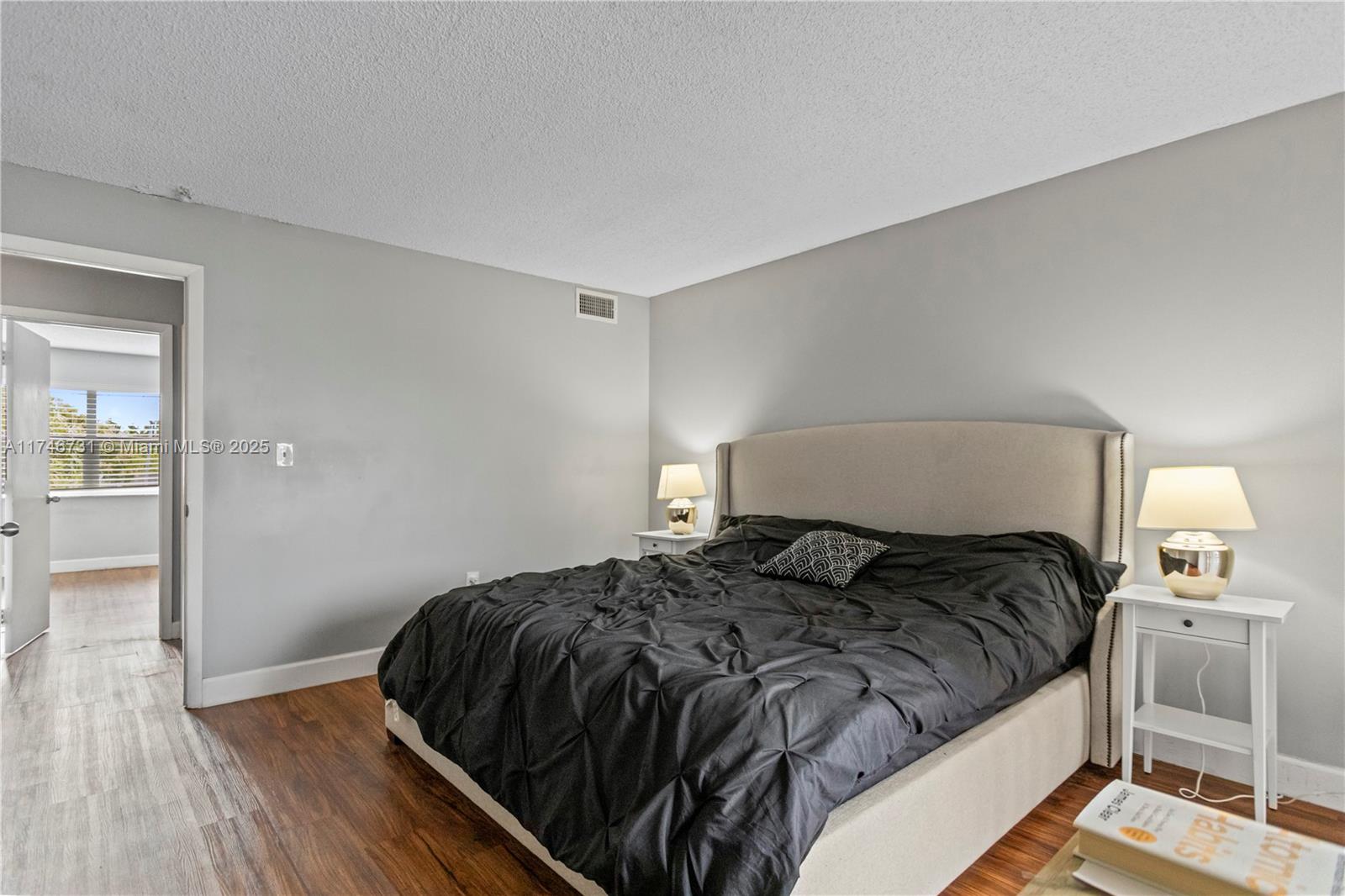 PALMAS TOWNHOUSES CONDO - Residential