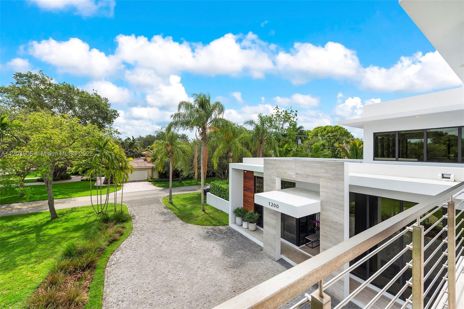 UNIVERSITY ESTATES - Residential