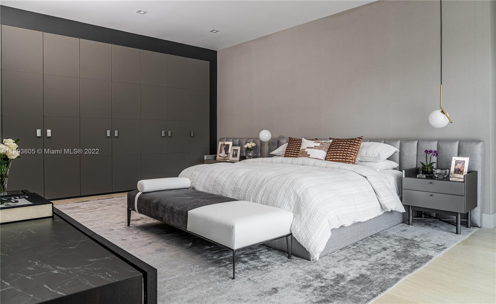 UNIVERSITY ESTATES - Residential