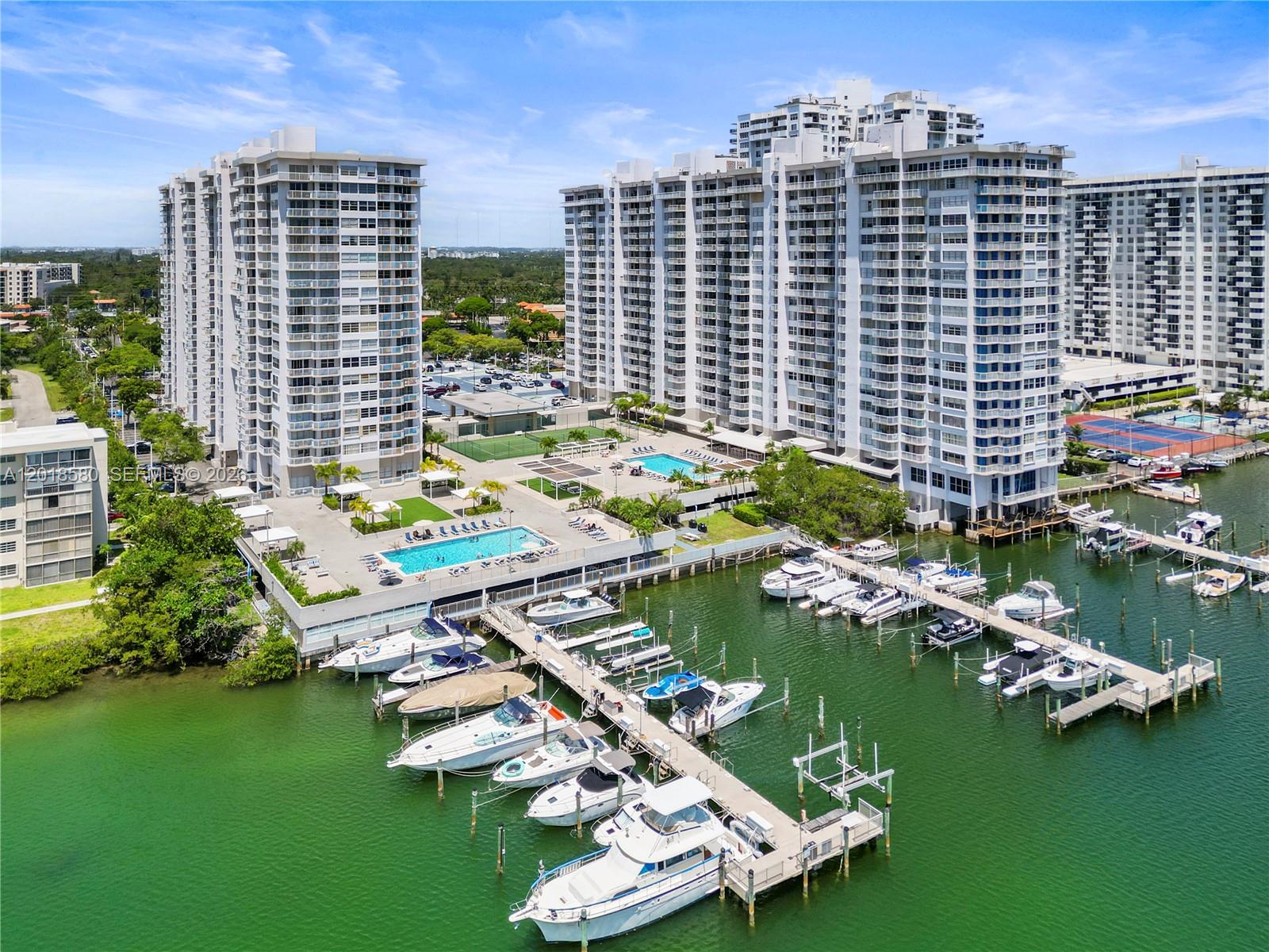 18011 Biscayne Blvd 705