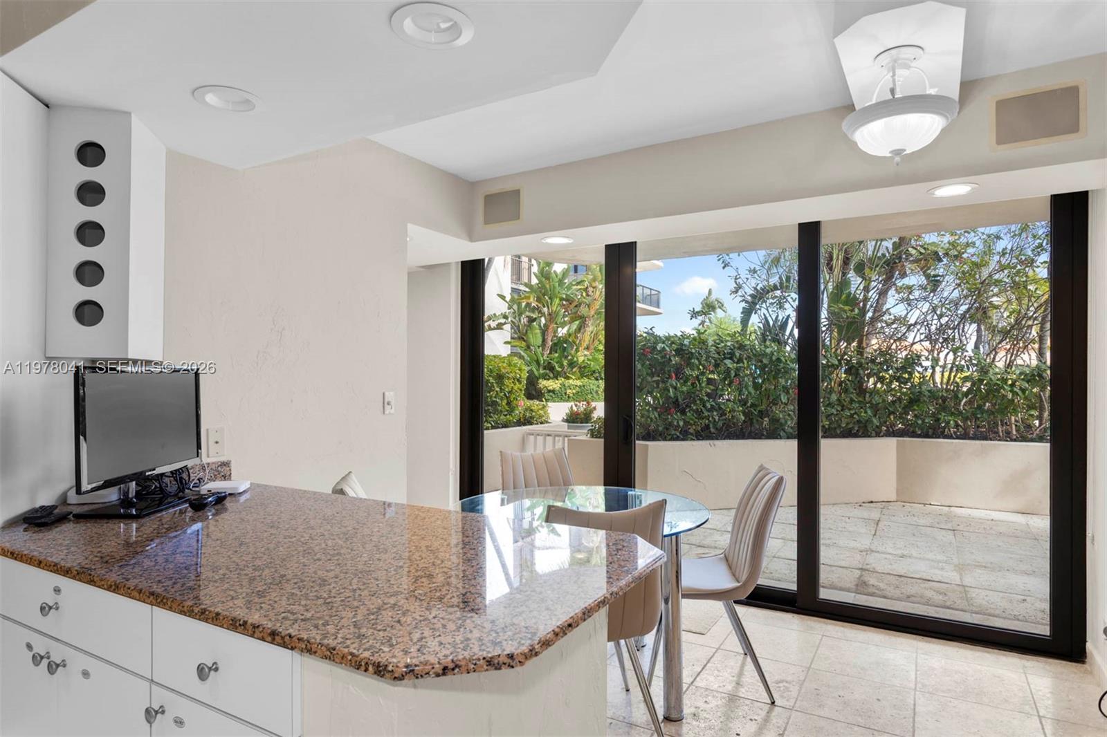TURNBERRY ISLE SOUTH COND - Residential