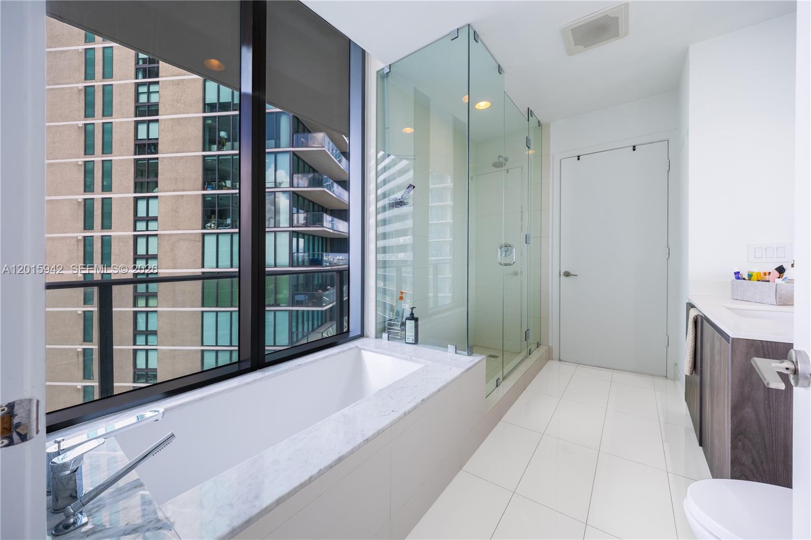 GRAN PARAISO CONDO - Residential