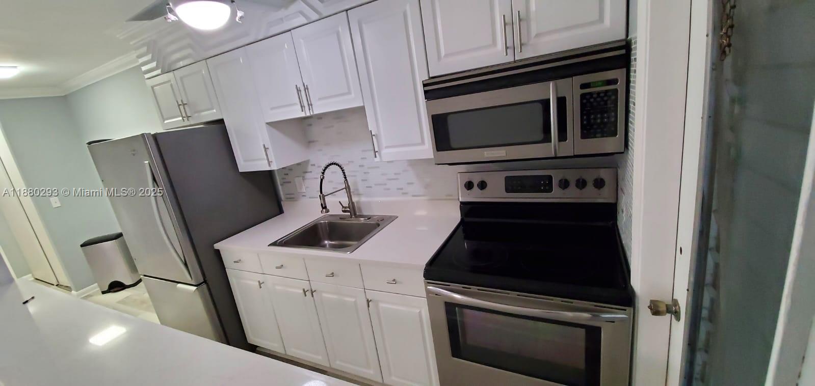 CRYSTAL COURT NO 4 CONDOM - Residential Lease