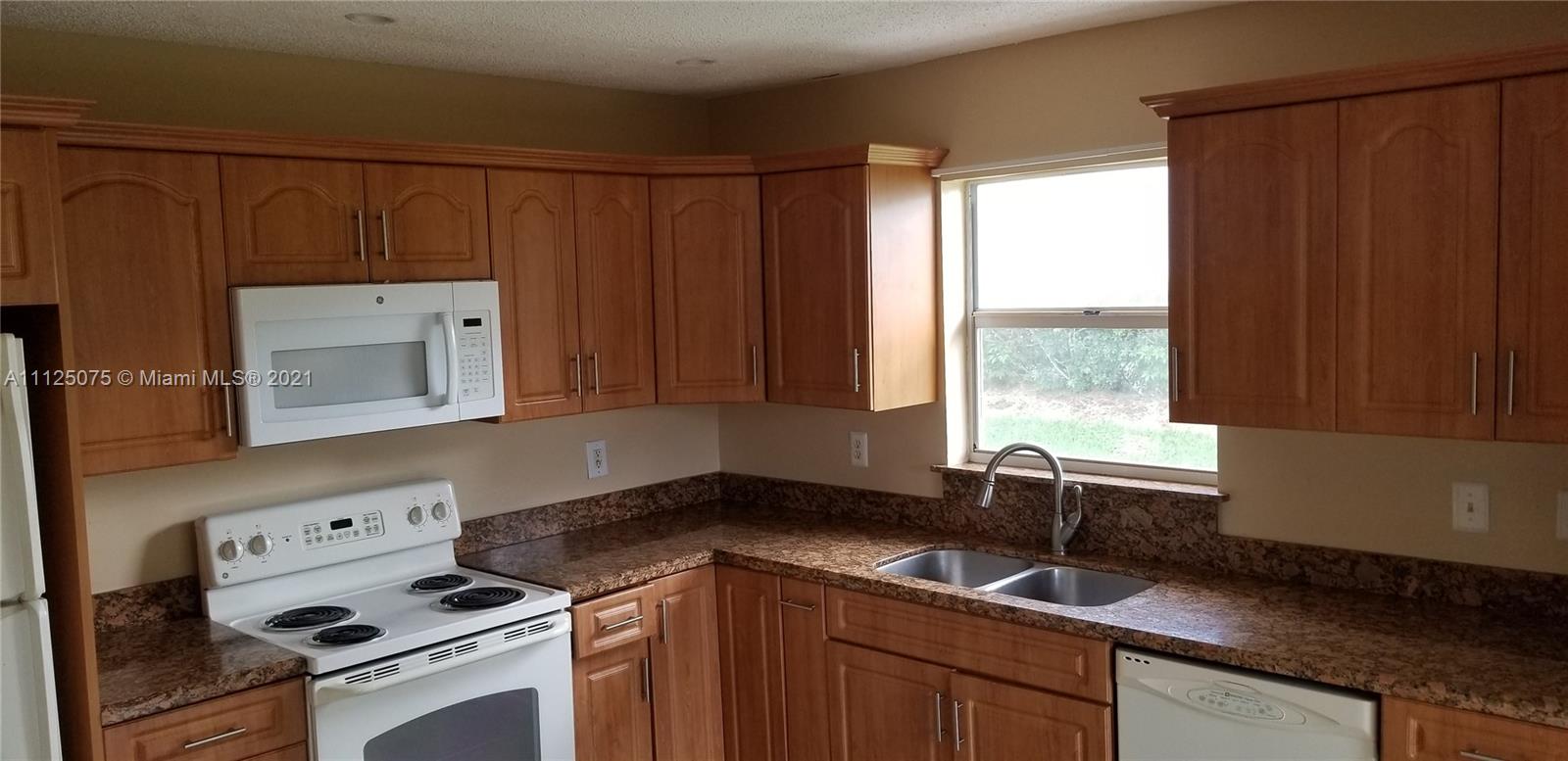 KEYS-GATE NO 2 - Residential Lease