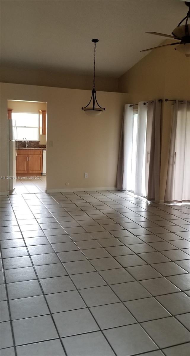 KEYS-GATE NO 2 - Residential Lease