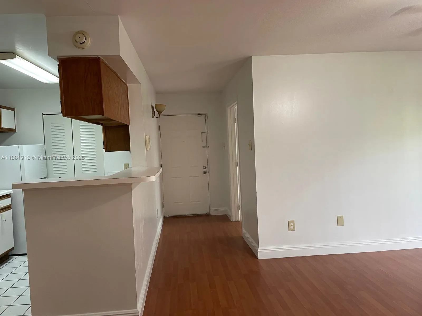 Miami, Florida 33196, United States, 2 Bedrooms Bedrooms, ,1 BathroomBathrooms,Residential,Active,227858