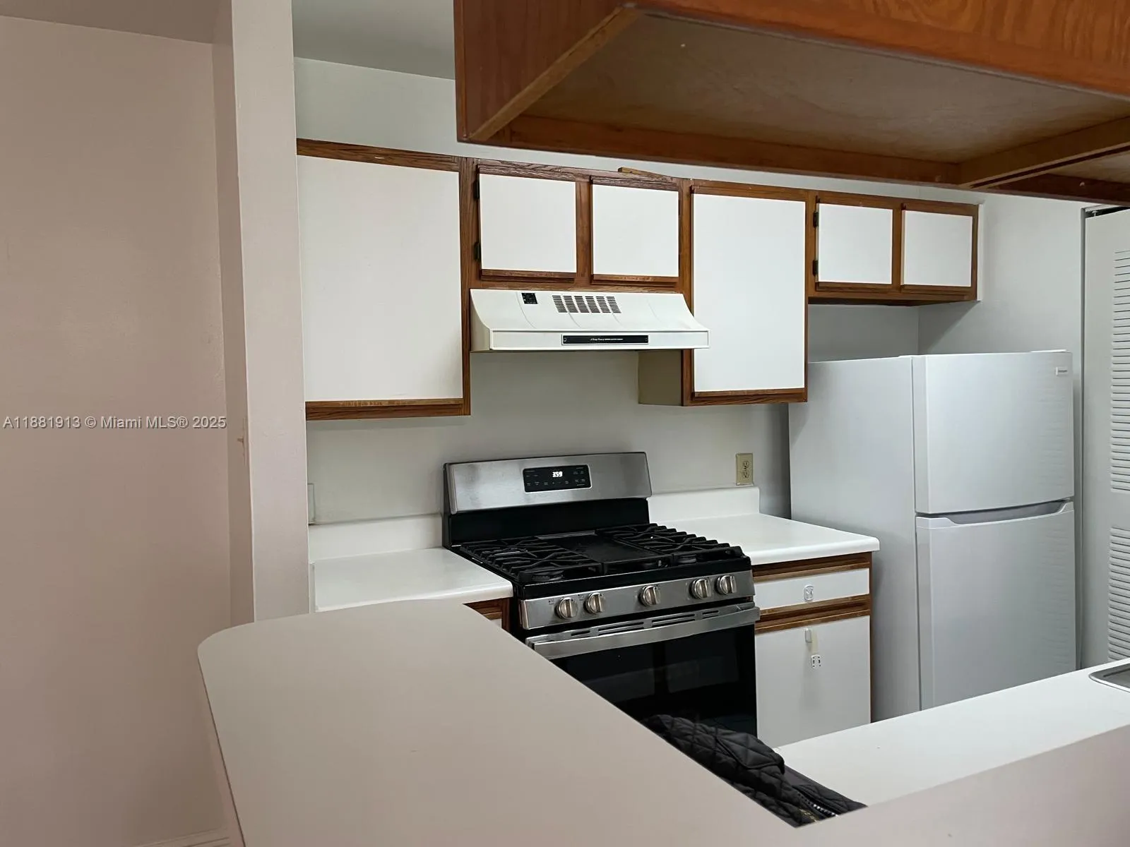 Miami, Florida 33196, United States, 2 Bedrooms Bedrooms, ,1 BathroomBathrooms,Residential,Active,227858