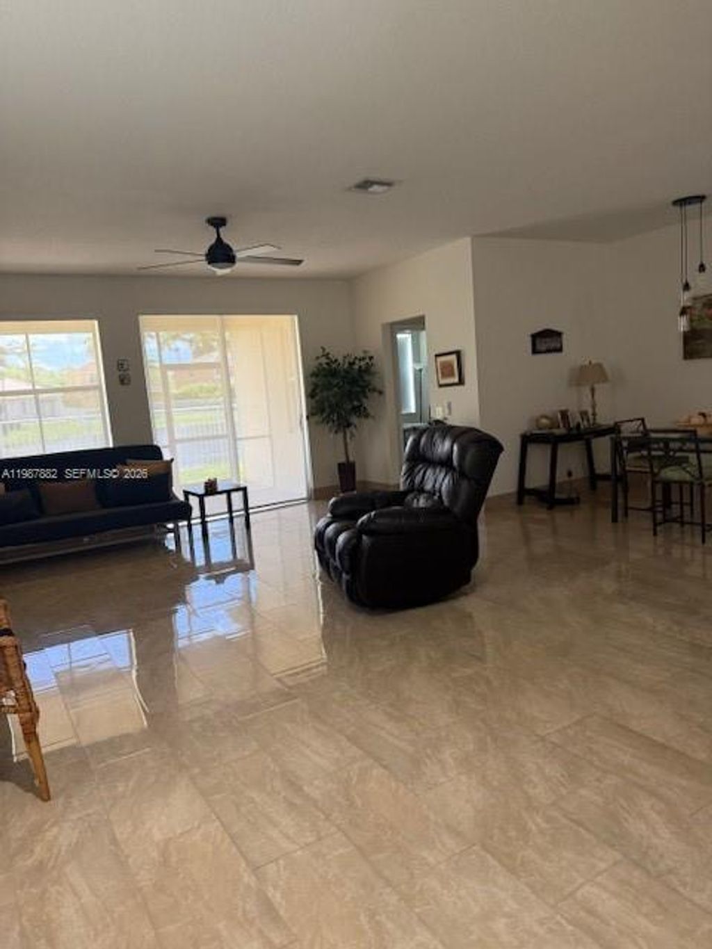 Photo of 513 Live Oak Ln, Weston, FL 33327 (MLS # A11987882)
