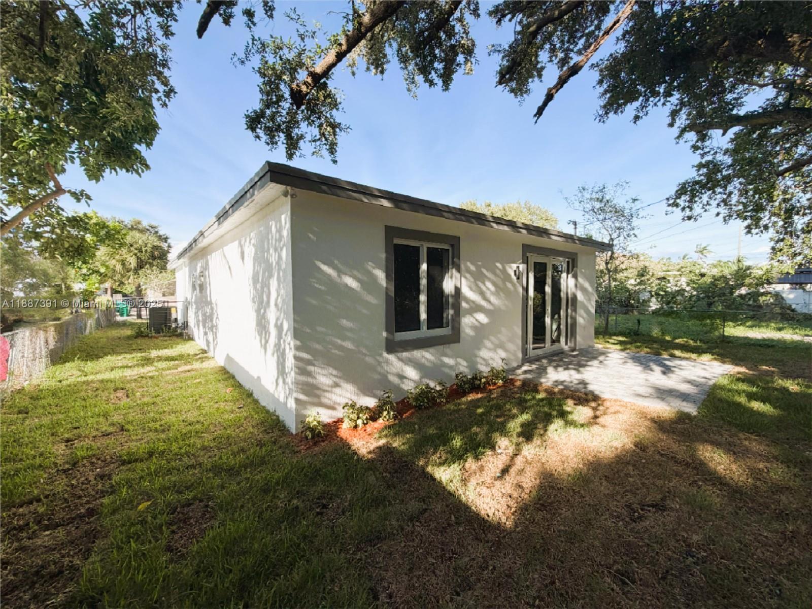 COLLEGE TRACT - Residential