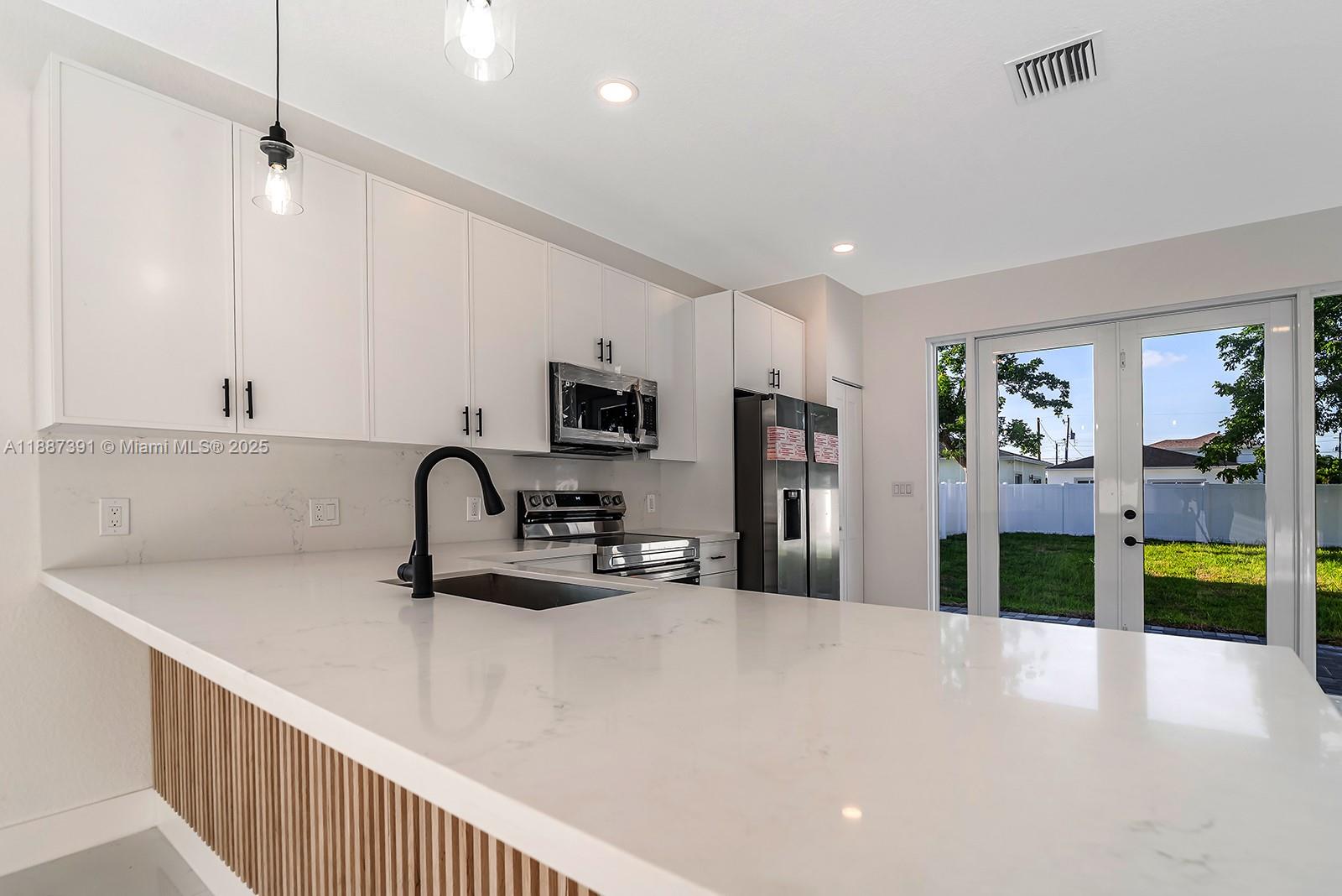 COLLEGE TRACT - Residential