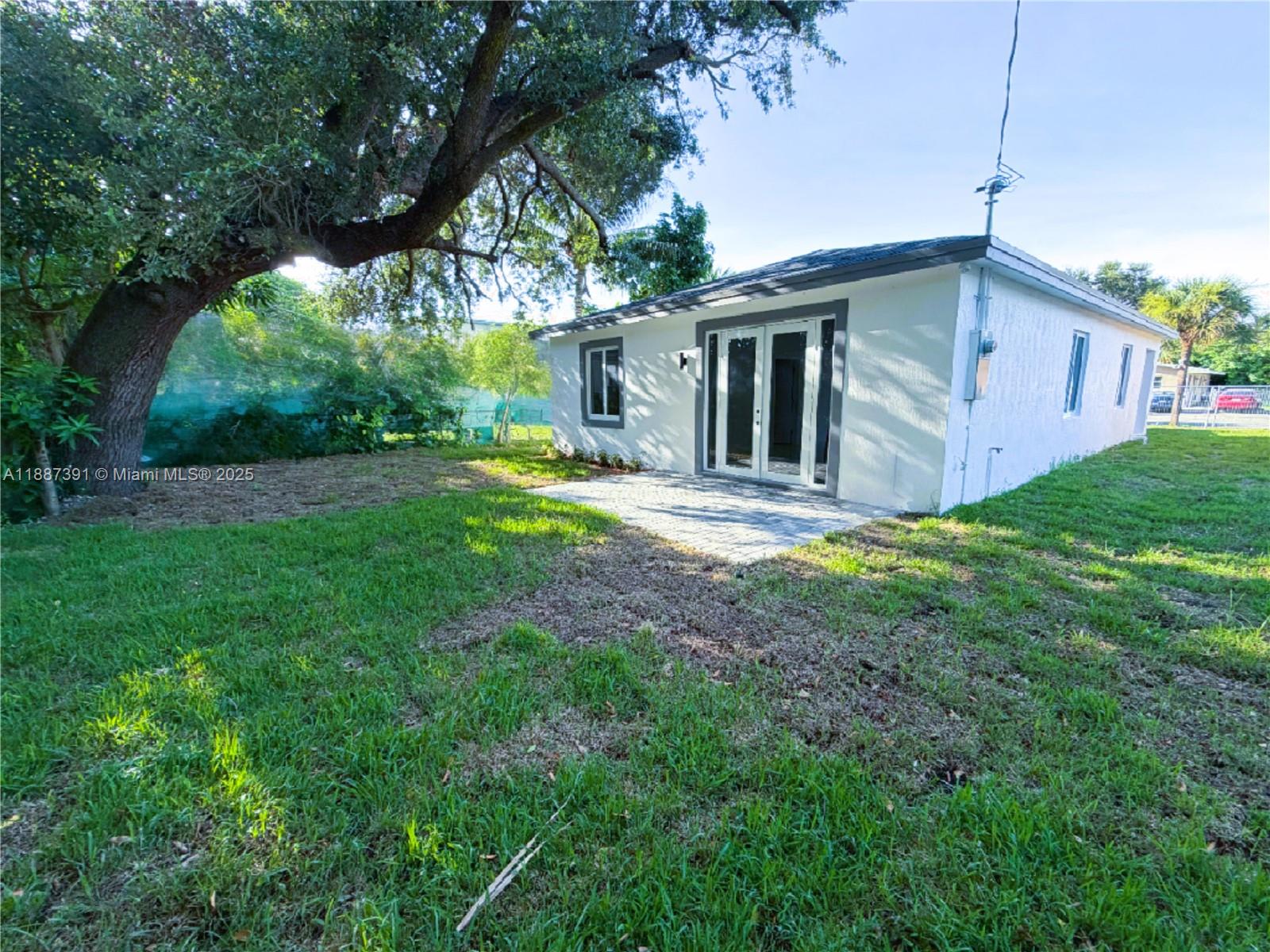 COLLEGE TRACT - Residential