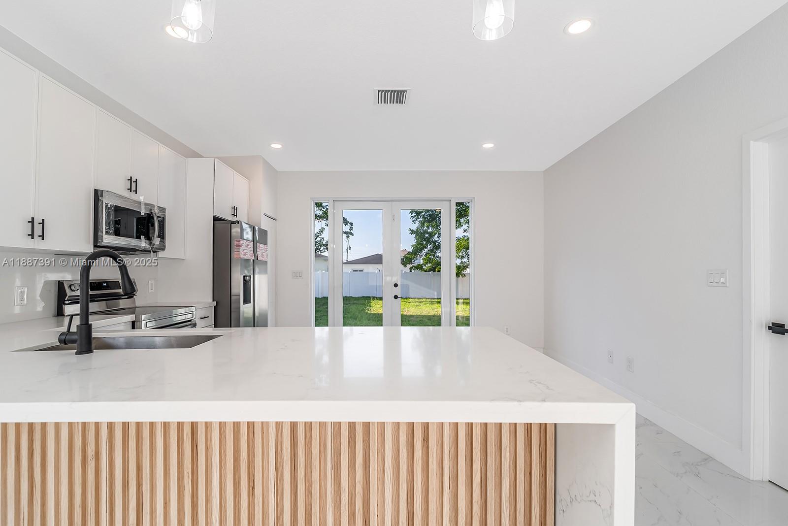 COLLEGE TRACT - Residential