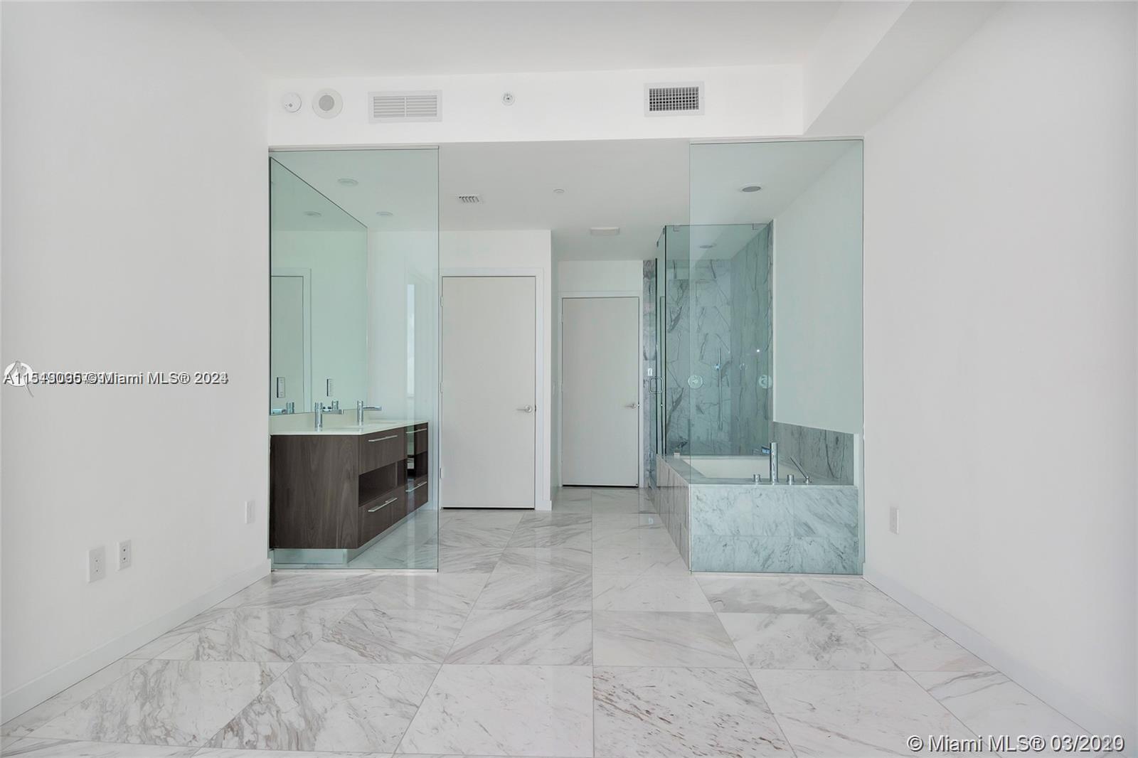 GRAN PARAISO CONDO - Residential