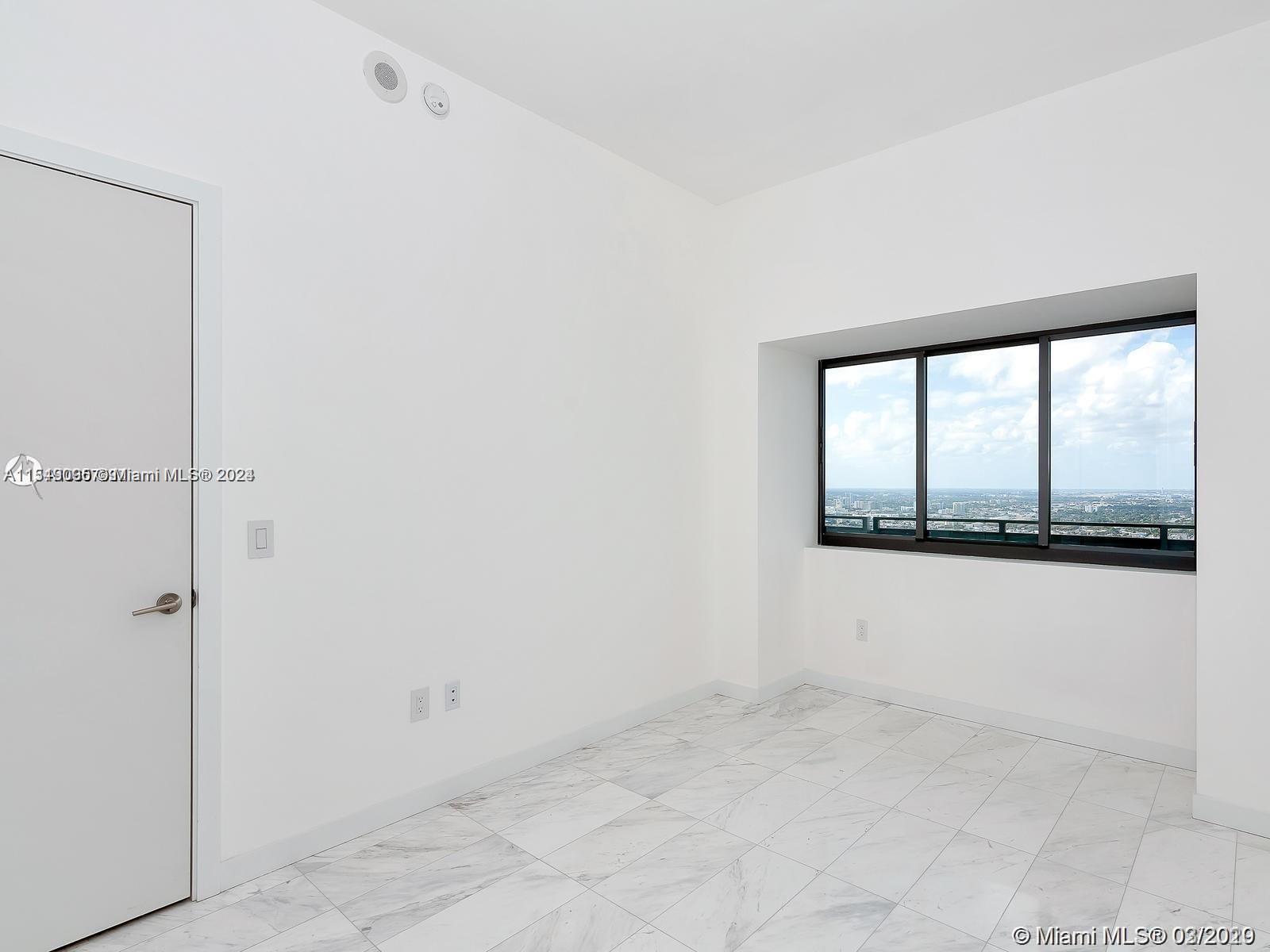 GRAN PARAISO CONDO - Residential
