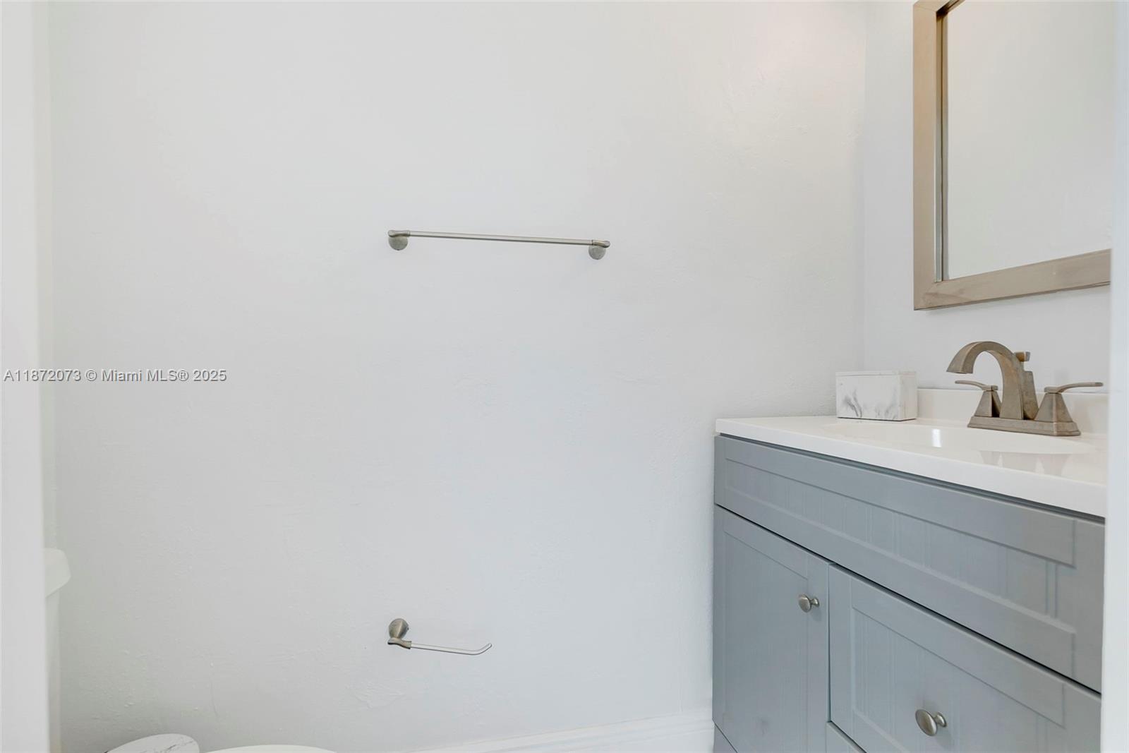 GRATIGNY RED TOWNHOUSES - Residential