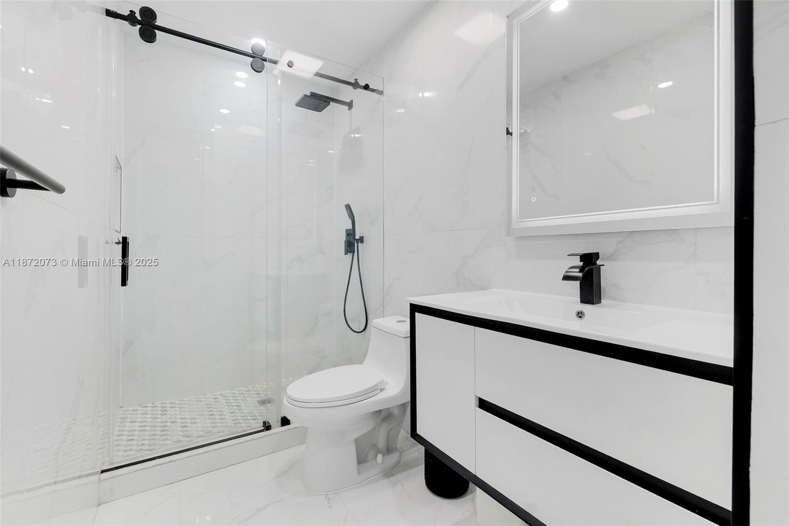 GRATIGNY RED TOWNHOUSES - Residential