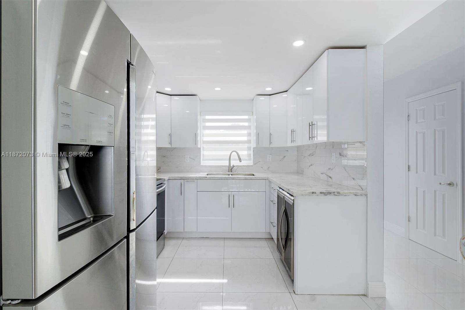 GRATIGNY RED TOWNHOUSES - Residential