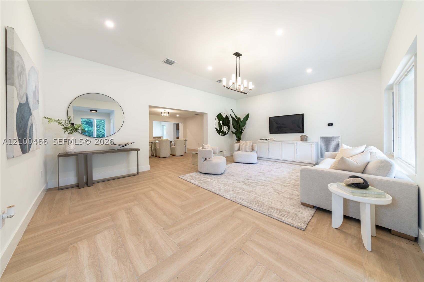 420 NE 55th Ter