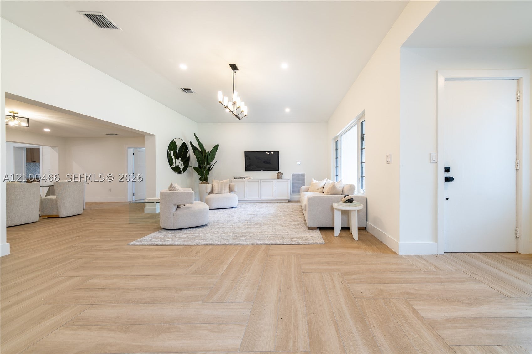 420 NE 55th Ter