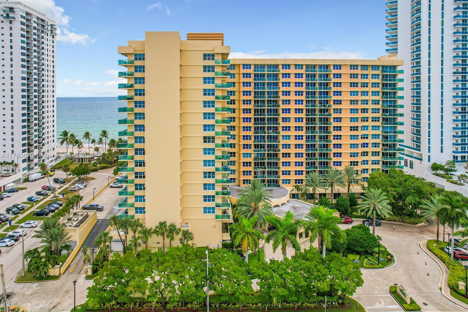 WAVE CONDO - Residential