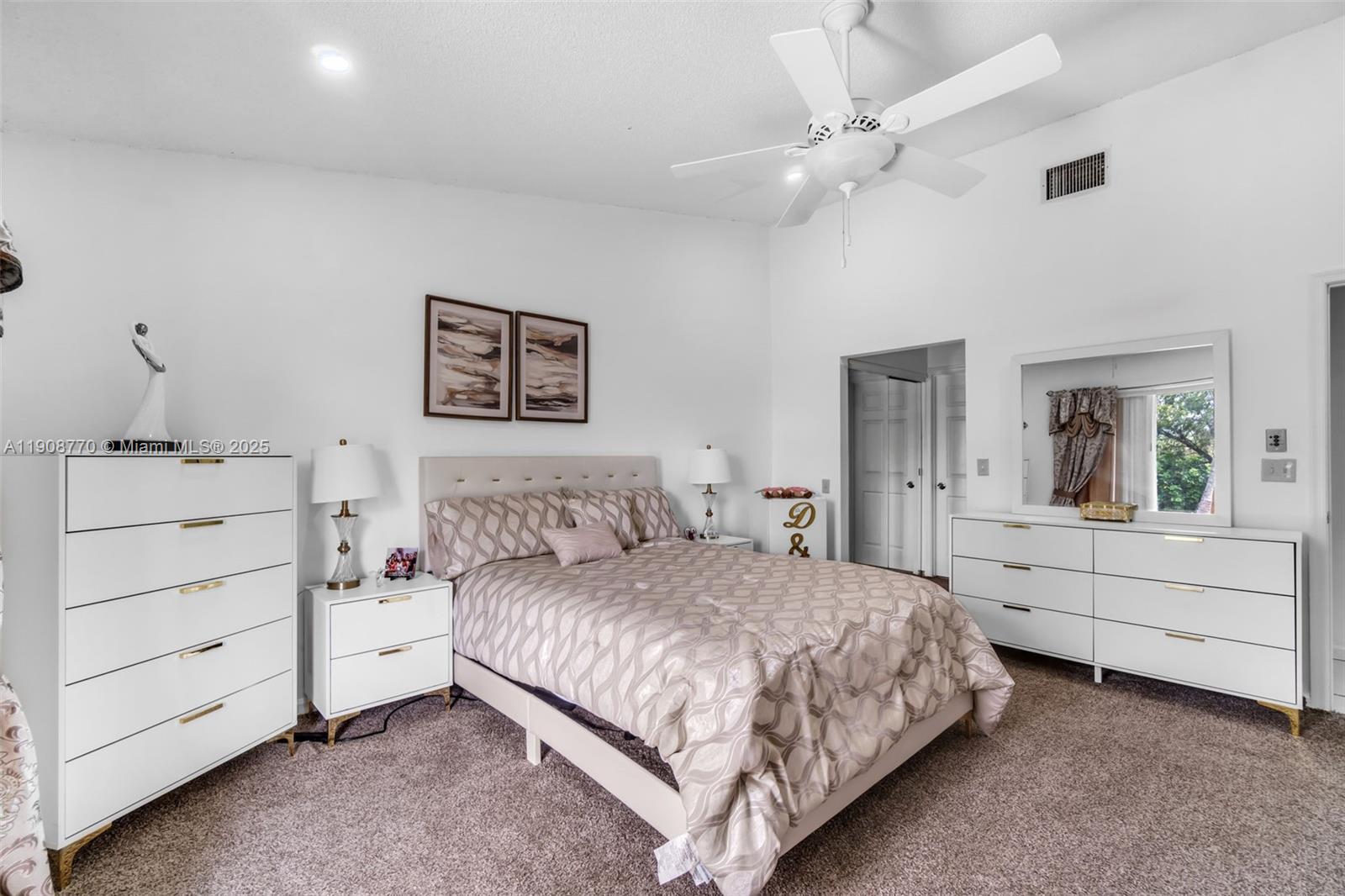 KEYS-GATE NO 1 - Residential