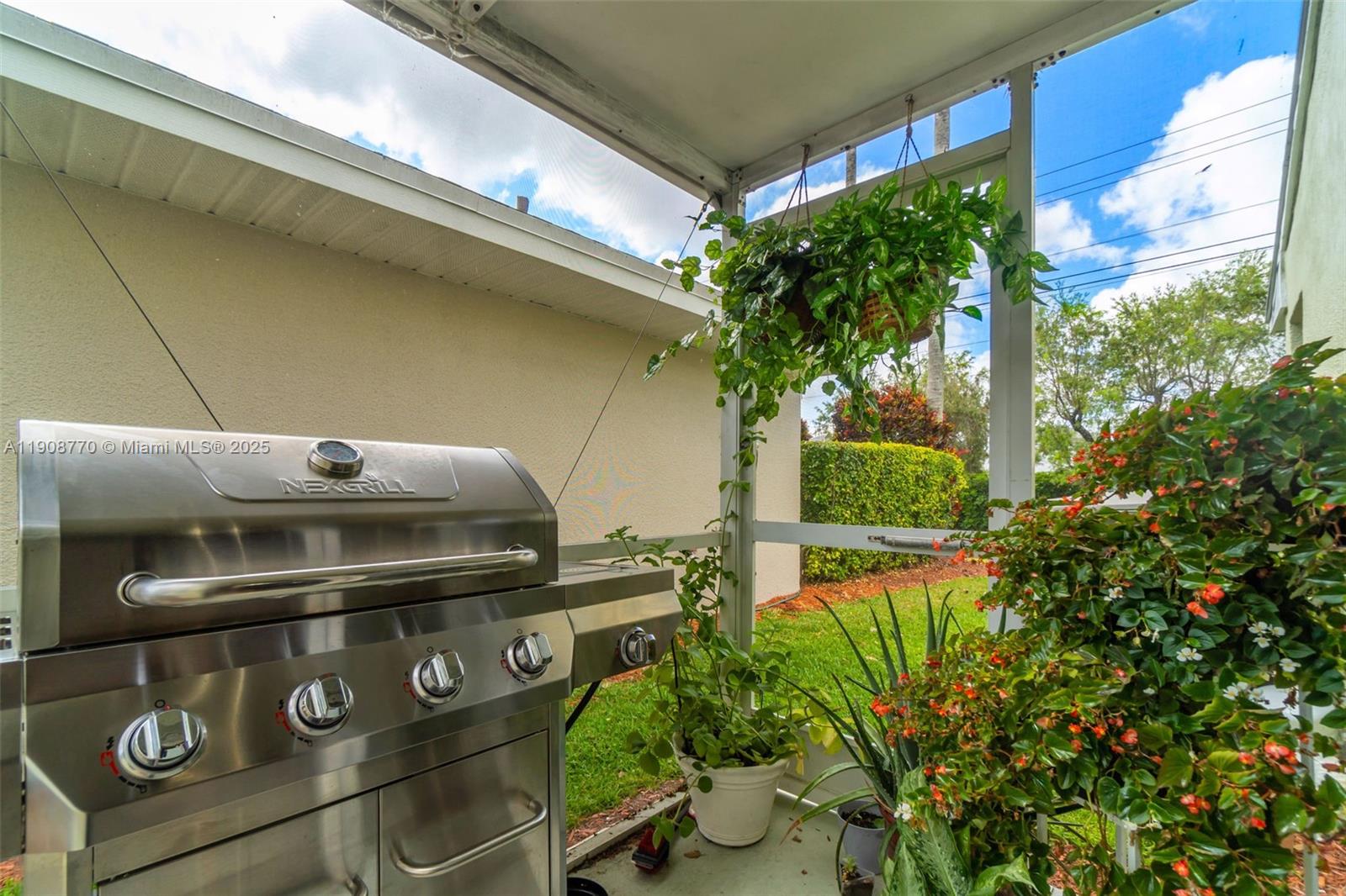 KEYS-GATE NO 1 - Residential