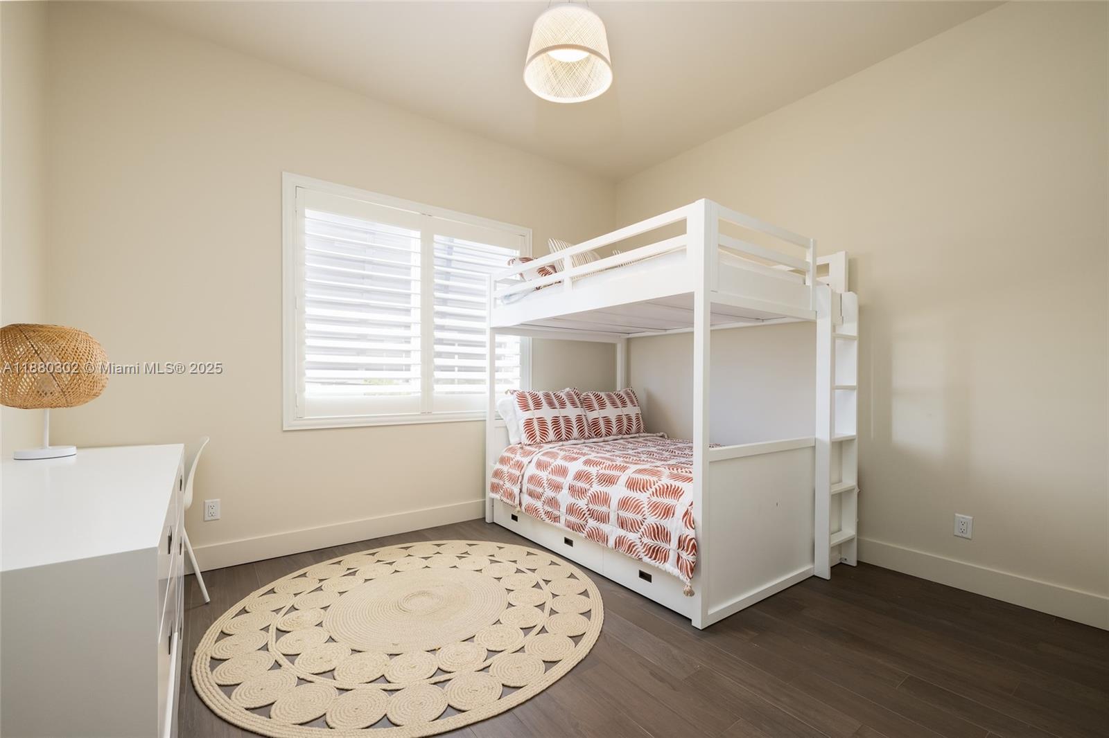 PORT ANTIGUA PLAT NO 3 & - Residential