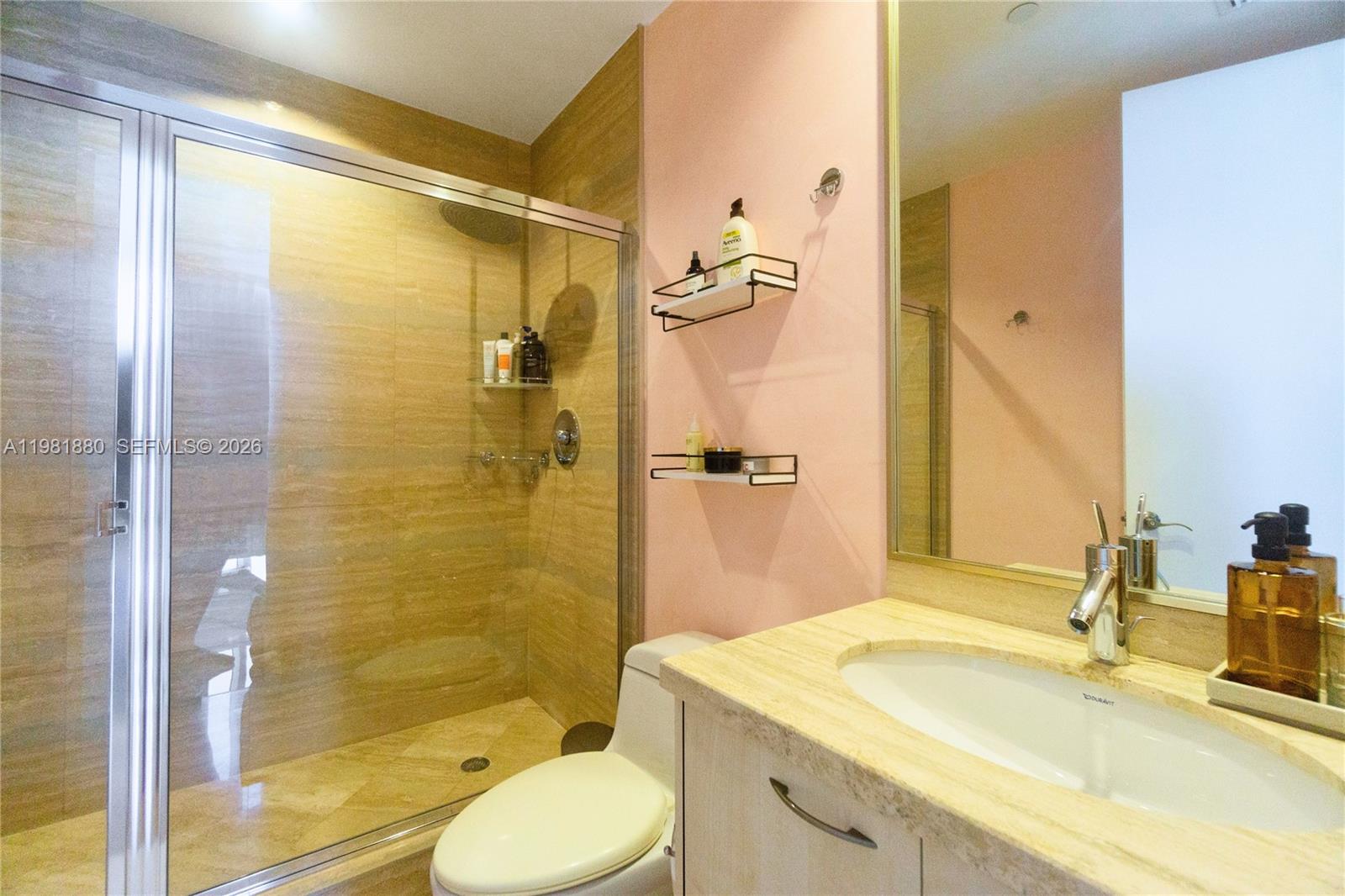 TDR TOWER III CONDO - Residential