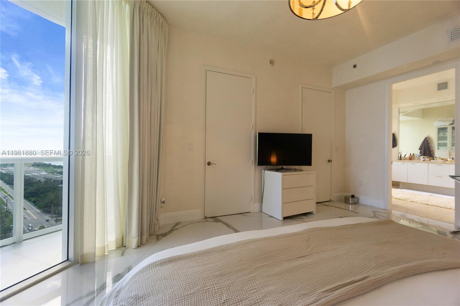 TDR TOWER III CONDO - Residential