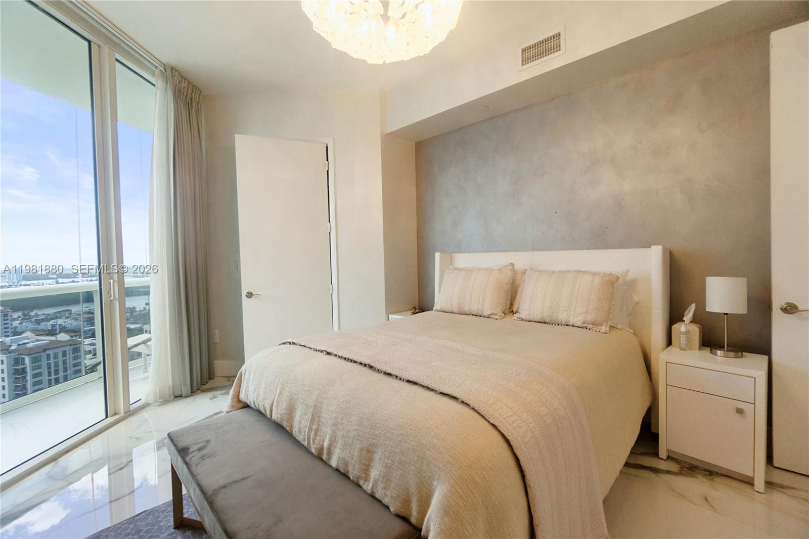 TDR TOWER III CONDO - Residential