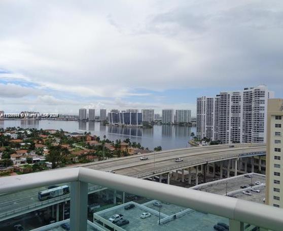 19380 Collins Ave Ph-5, Sunny Isles Beach, Miami-Dade County, Florida - 1 Bedrooms  
2 Bathrooms - 