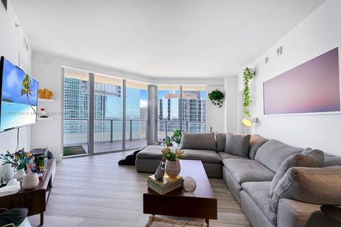 1300 Brickell Bay Dr 2901 Miami FL 33131