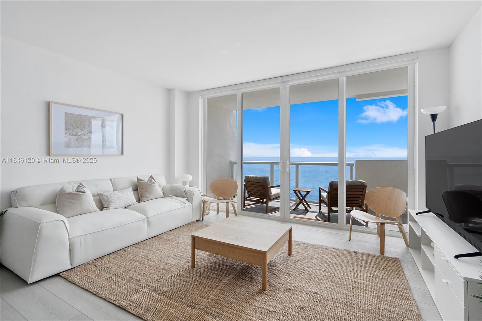 5601 Collins Ave 1003
