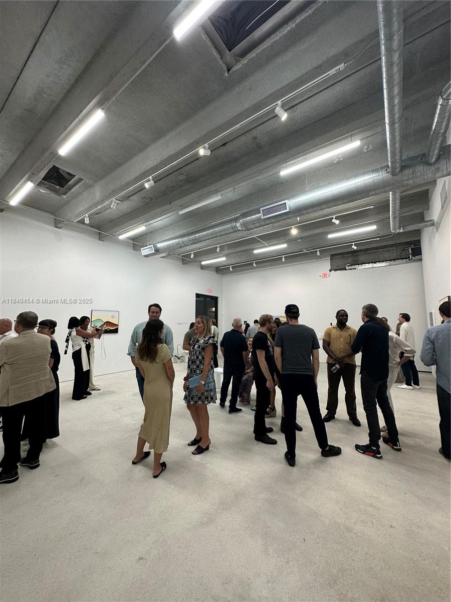 800 NW 22nd St, Miami, FL, 33127/$2,100,000 4 800 NW 22nd St