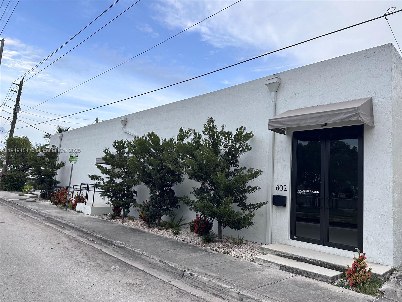 800 NW 22nd St, Miami, FL, 33127/$2,100,000 1 800 NW 22nd St