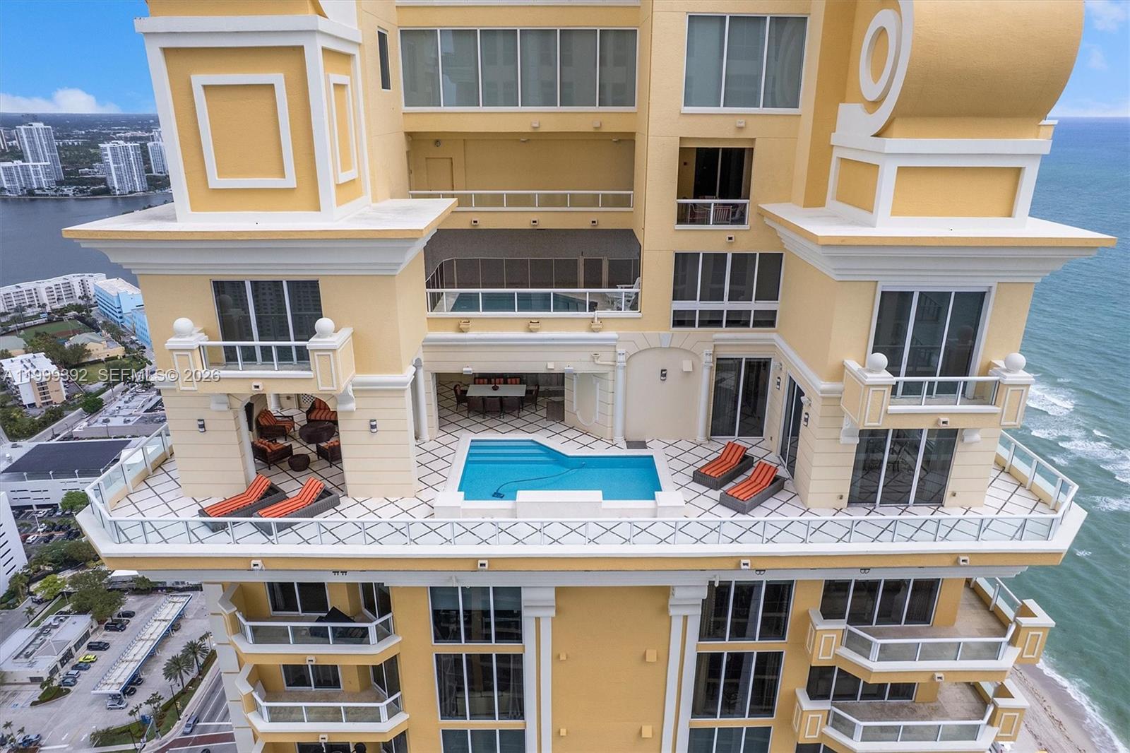 ACQUALINA OCEAN RESIDENCE - Residential