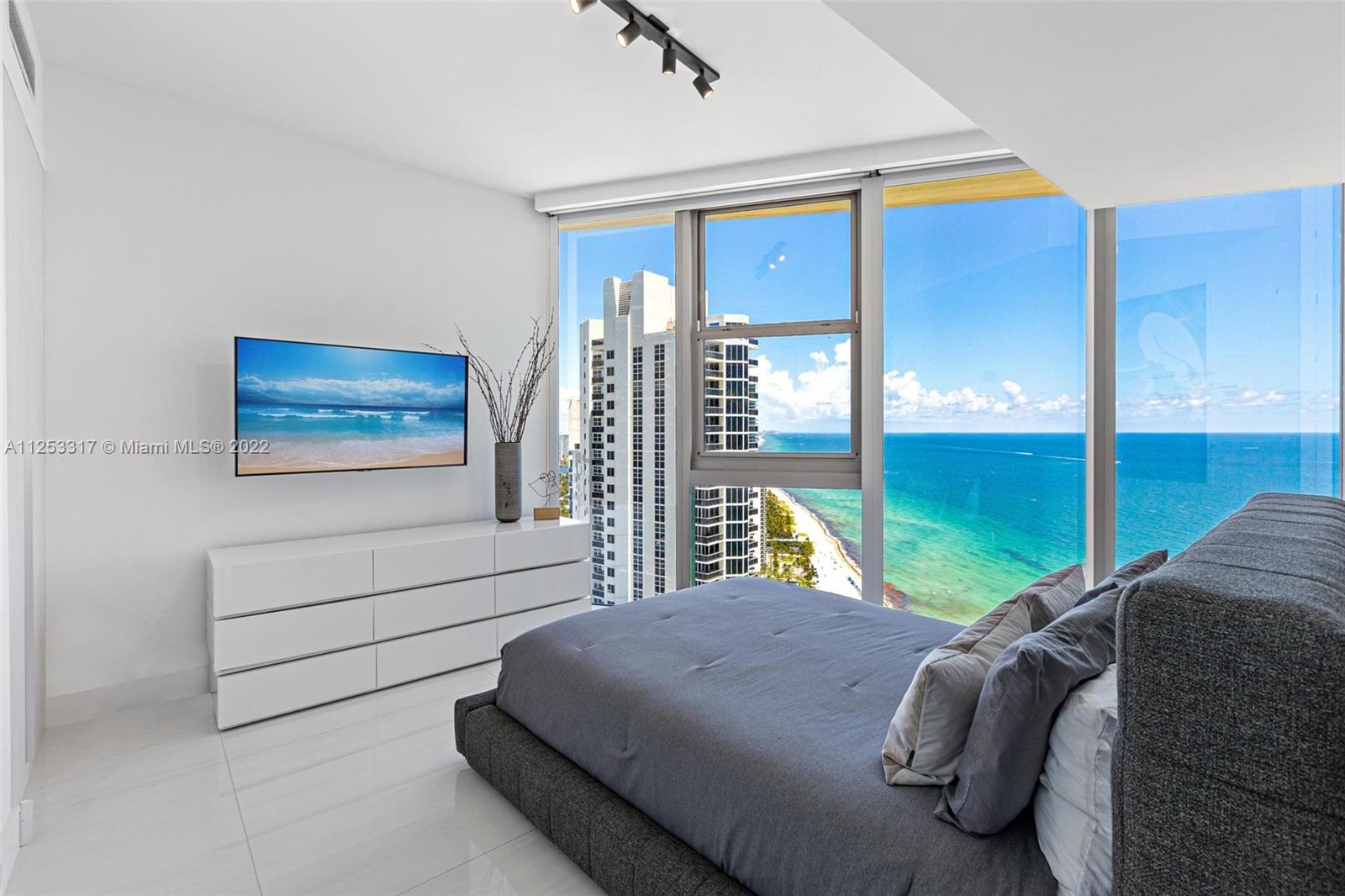 18975 COLLINS CONDO - Residential