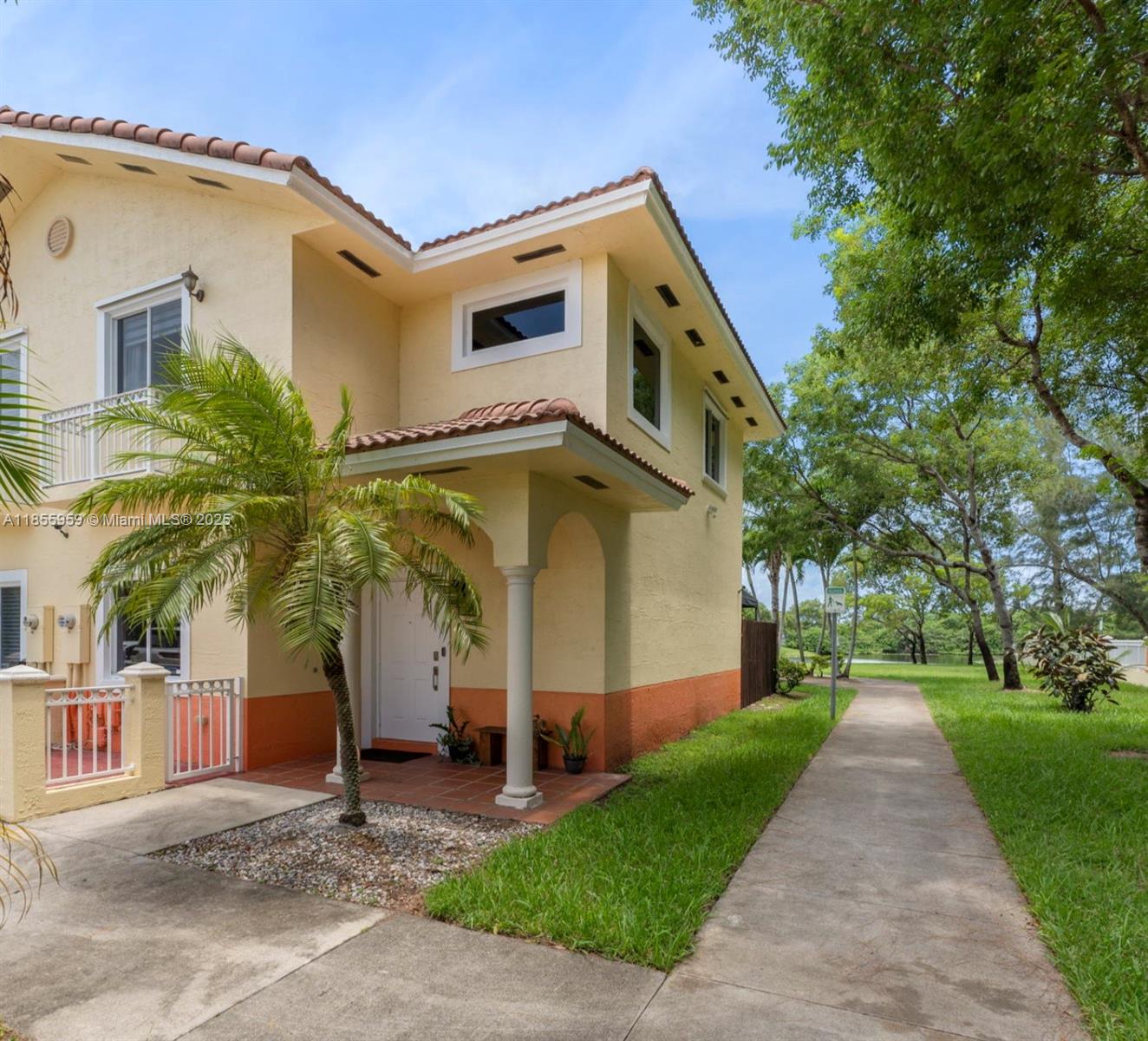 TUSCAN LAKE VILLAS - Residential