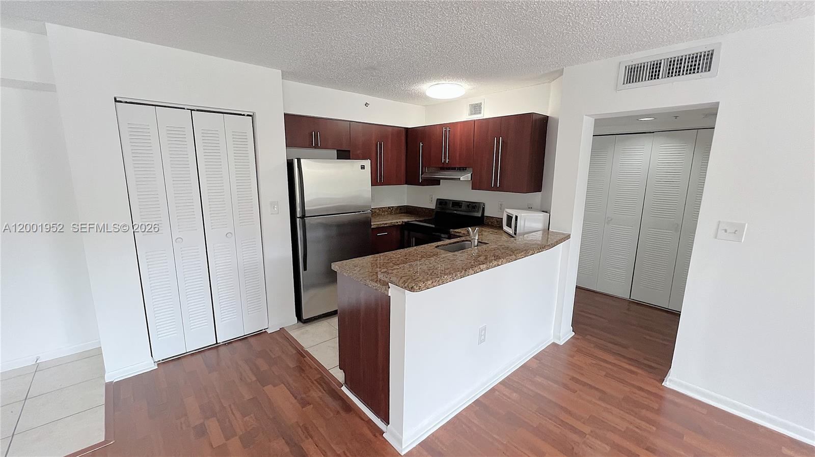 PARAGON PLANTATION CONDO - Residential Lease