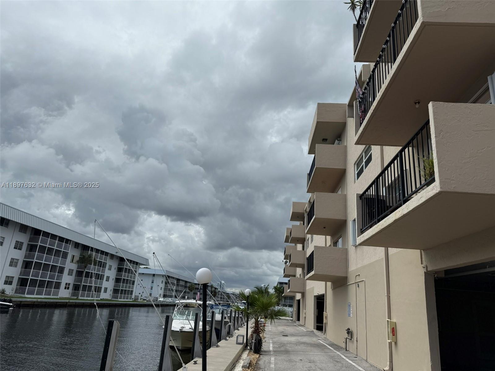 WATERWAY ISLES CONDO - Residential